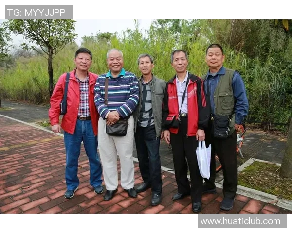 贝林厄姆为女友庆生晒甜蜜合照祝福生日快乐引发热议